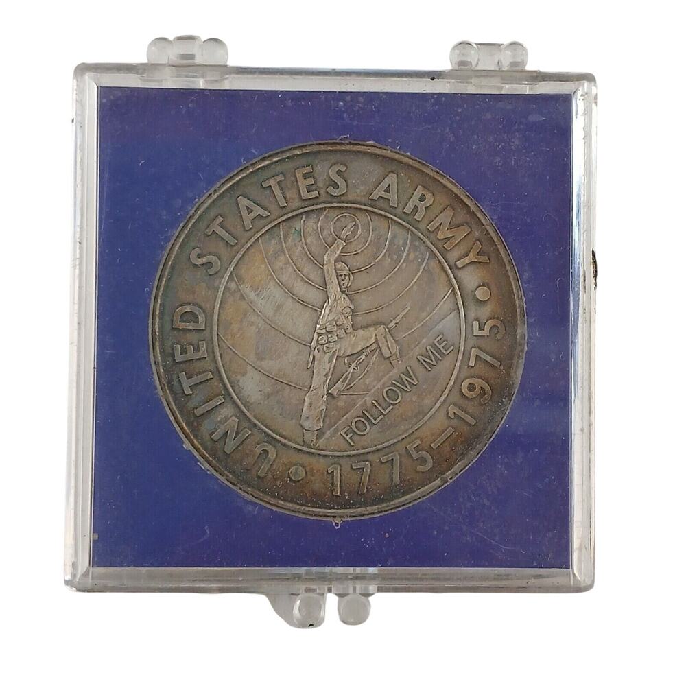 US Army Infantry Center Bicentennial Ball Medal 1975 w/ Acrylic Case Collectible